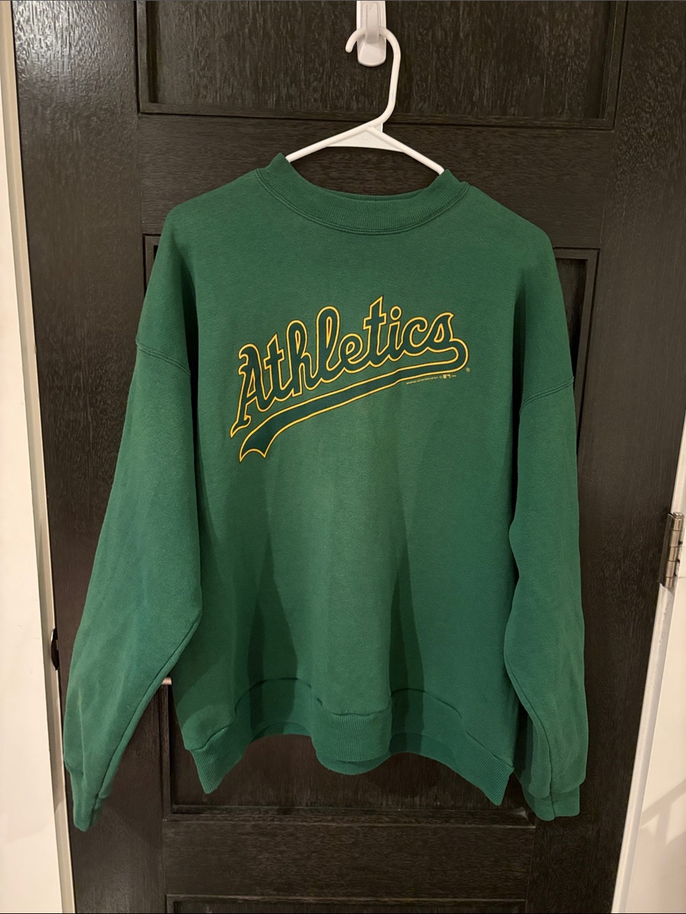 Athletics Oakland green sweatshirt L pre owned vintage sweater